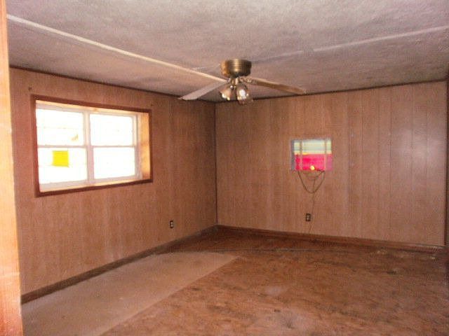 2nd image of 1241 Woodkraft Rd