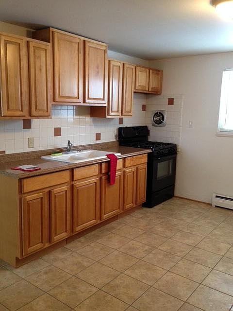 1st image of 7 Sibley St #1