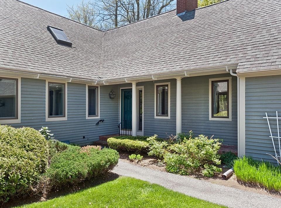 100 Pond St APT 40, Cohasset, MA 02025 Zillow