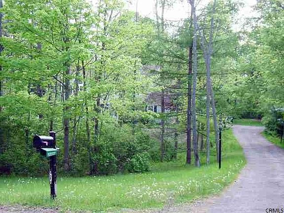 3rd image of 2 Walden Ln
