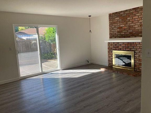 5th image of 1680 Palm Ave