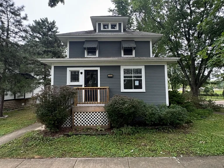 519 S Hale St — Photo 1