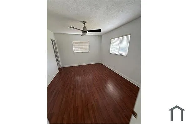 Building Photo - 1444 Windsor Ct #3