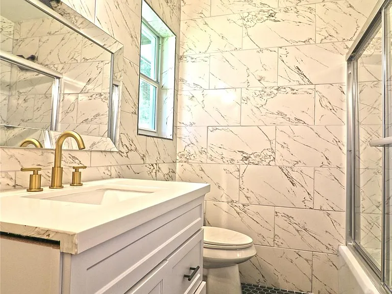 9211 Blankenship Dr — Photo 18