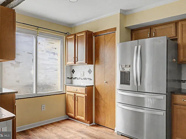 2282 Suzann Dr — Photo 17