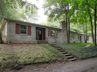 2515 Crest Dr, Kalamazoo, MI 49008