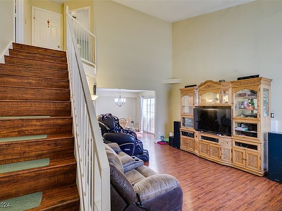 4th image of 4124 Joanie Pl #0