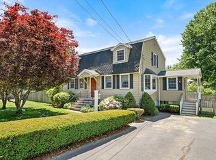 104 Arkansas Rd, Tewksbury, MA 01876