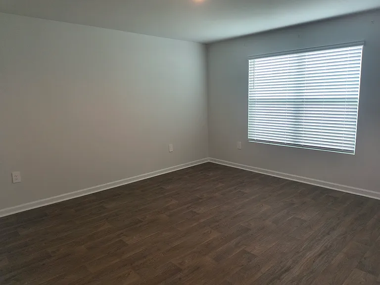 44 Autumns Wood Dr — Photo 9
