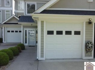 781 Marina Village Dr, Grand Rivers, KY 42045