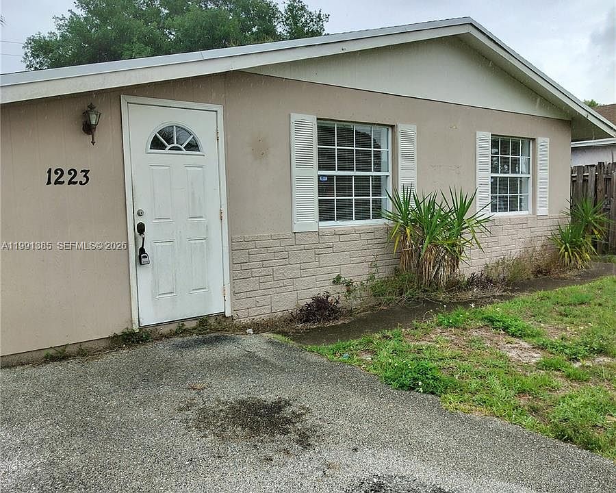 1st image of 1223 Cherokee St