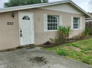 1223 Cherokee St, Jupiter, FL 33458