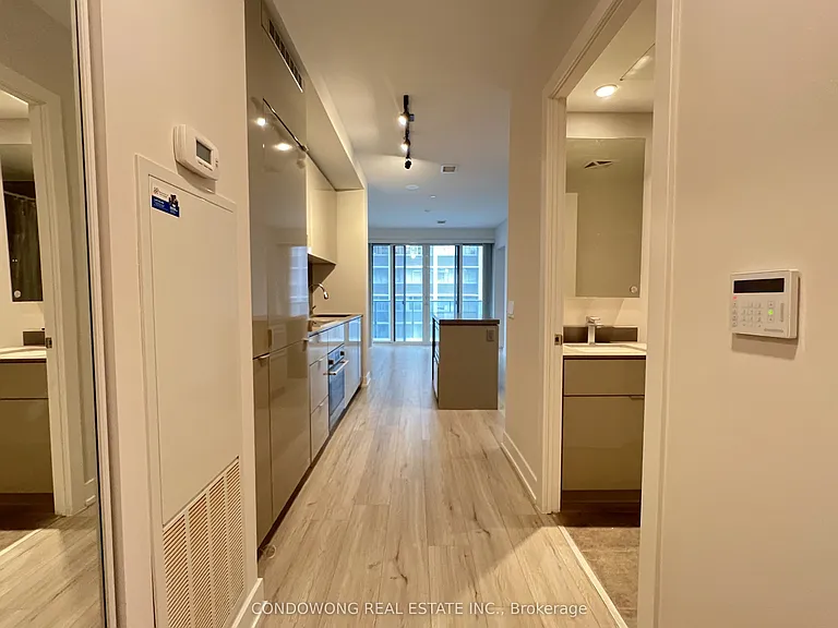 7 Grenville St #1110 — Photo 14
