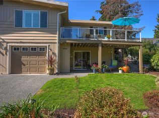 6205 Soundview Dr, Gig Harbor, WA 98335