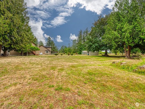 4th image of 32208 87th Avenue E