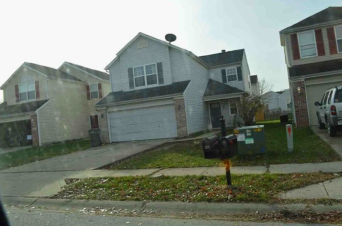 1st image of 127 Village Green Dr