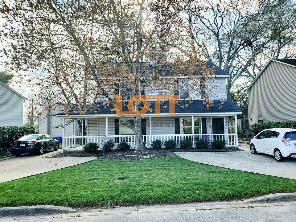 1st image of 32 Huntsfield Dr #A