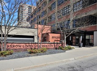 112 Benton St #324, Kitchener, ON N2G 3H6