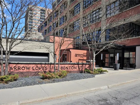 112 Benton St #324, Kitchener, ON N2G 3H6