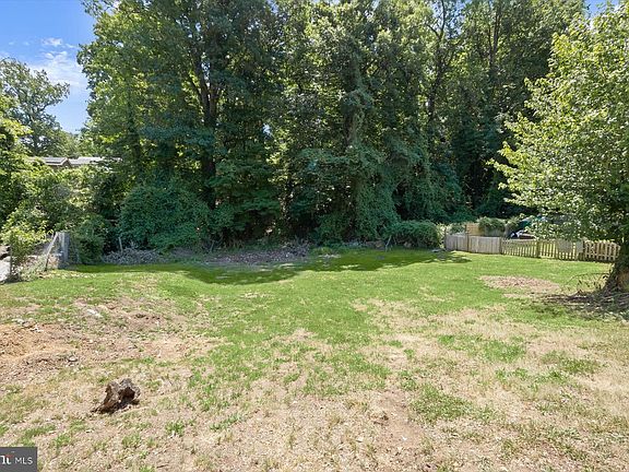 2nd image of 1204 Nova Ave