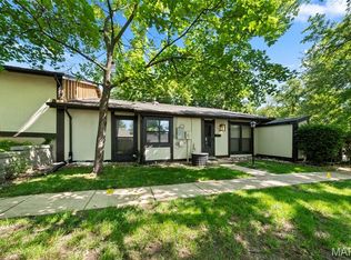 11151 Whispering Oaks Dr, Saint Louis, MO 63136
