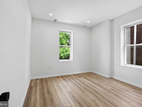 3rd image of 5727 Baltimore Ave