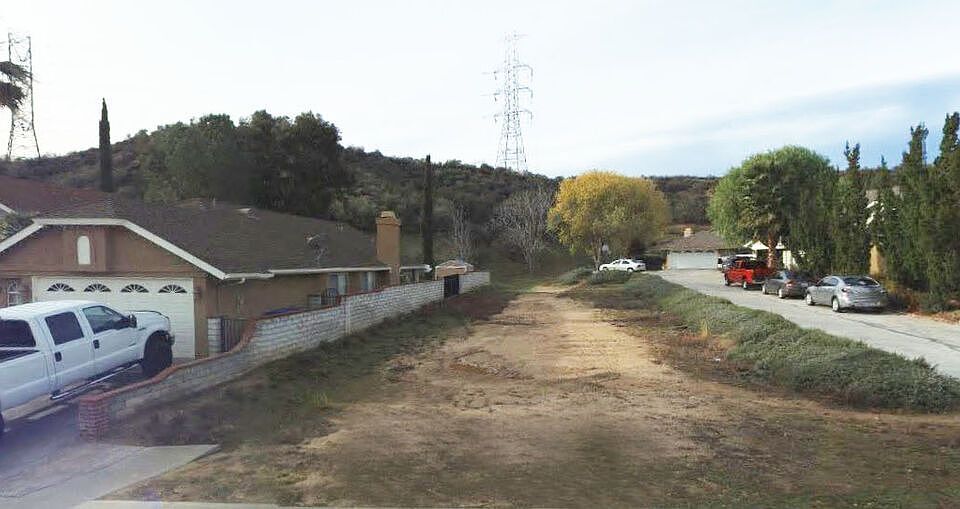 1st image of 22908 White Pine Pl