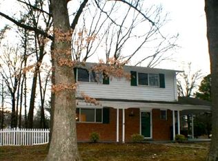 8110 Birmingham Ln, Springfield, VA 22152