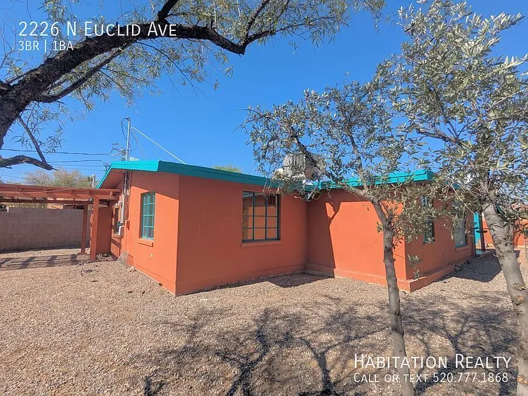 2226 N Euclid Ave — Photo 20