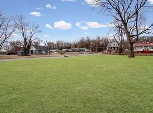 104 N Washington St, Brunswick, MO 65236