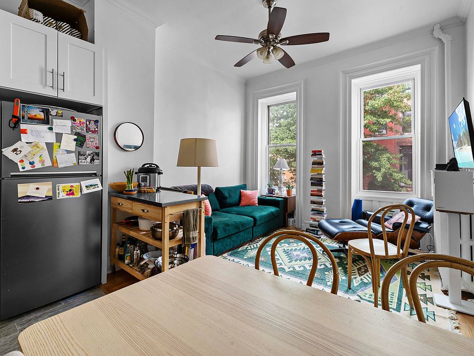 1st image of 47 Saint Felix St APT 2