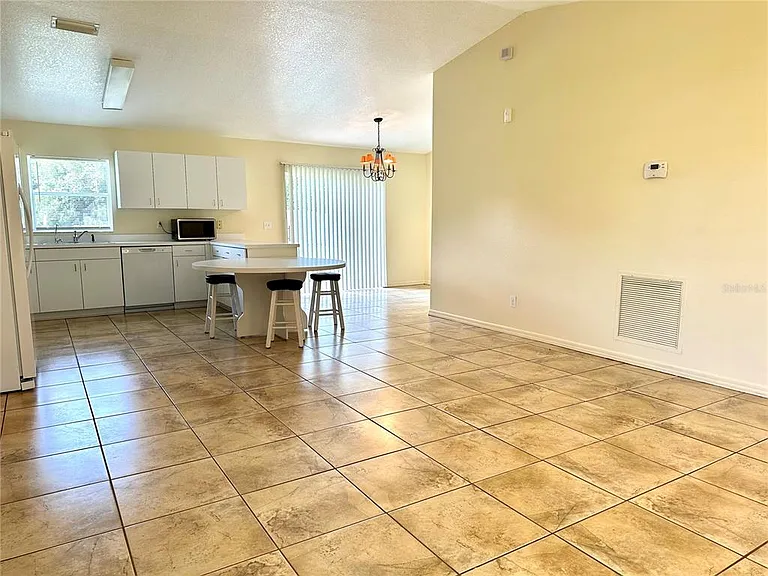 4416 Redcoat Dr — Photo 8