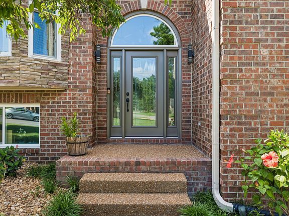 2nd image of 1514 Brookstone Cir