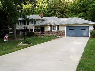 1st image of 373 Dumbarton Blvd