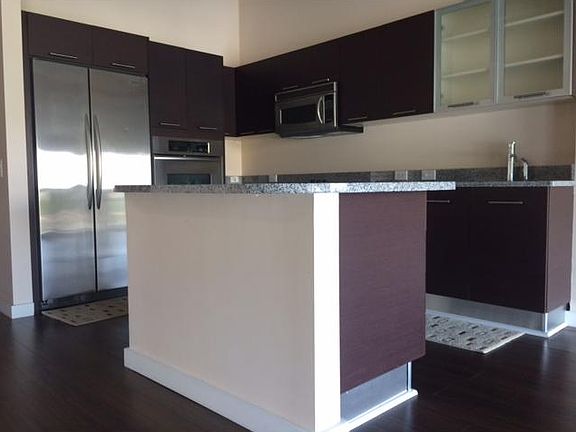 2nd image of 3029 NE 188th St APT 516