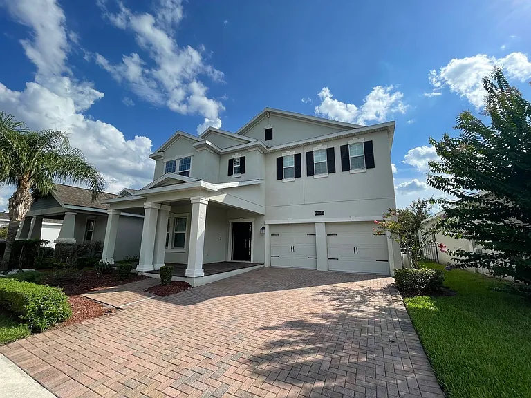 10881 Longleaf Woods Dr — Photo 2