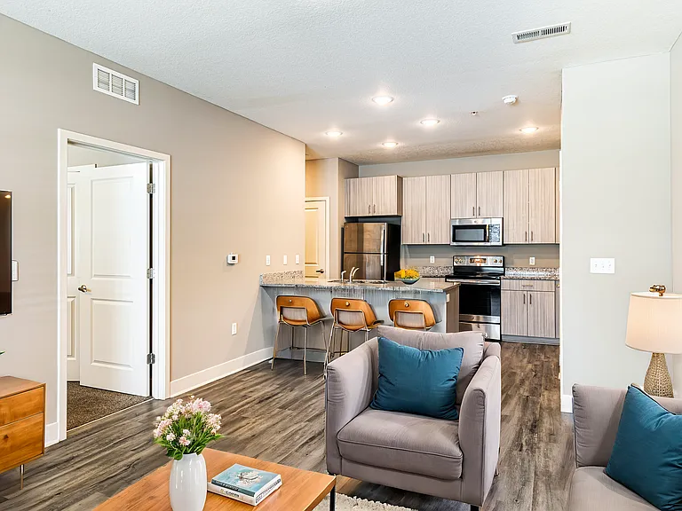 Brighton Crossing Apartments — Photo 38