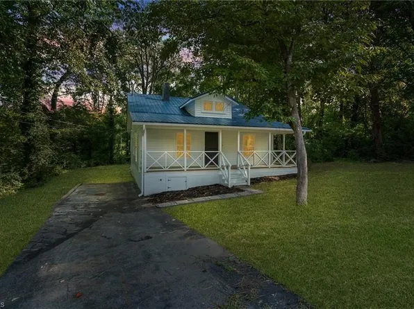205 Thompson Heights Rd, Reidsville, NC 27320