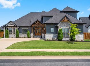 810 Big Horn St, Bentonville, AR 72712