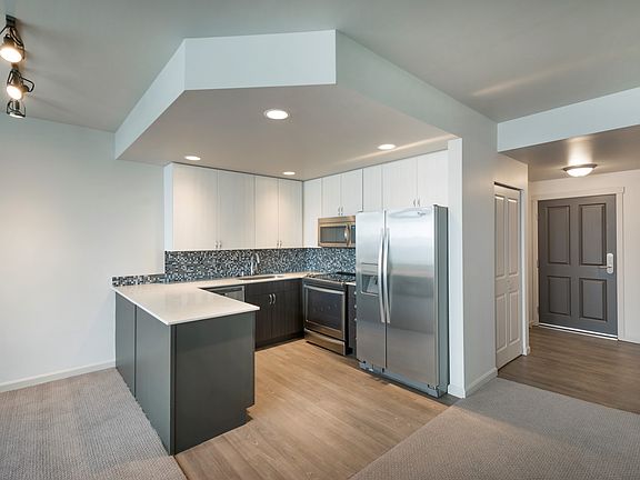 3rd image of 37 103rd Ave NE APT 307