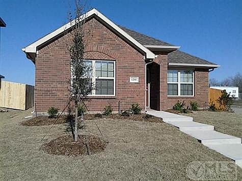 1st image of 1304 Sweetgum Dr