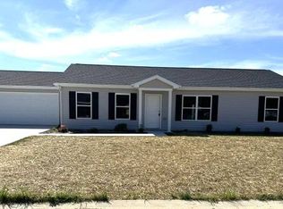 1303 S Walters St, Robinson, IL 62454