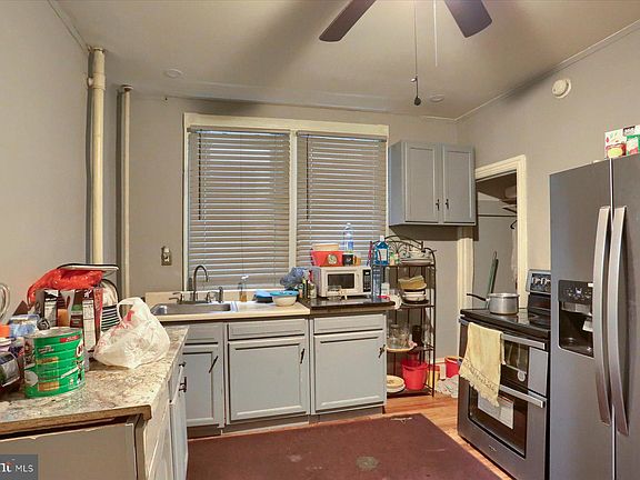 4th image of 33 N 19th St