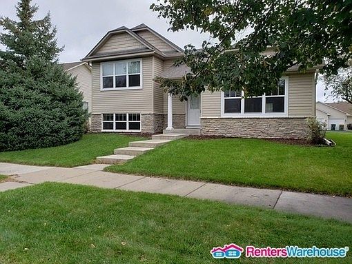 1st image of 12125 Bataan St NE