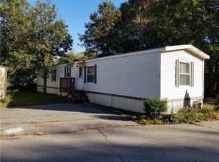 22 Alfa Dr, Pawtucket, RI 02860