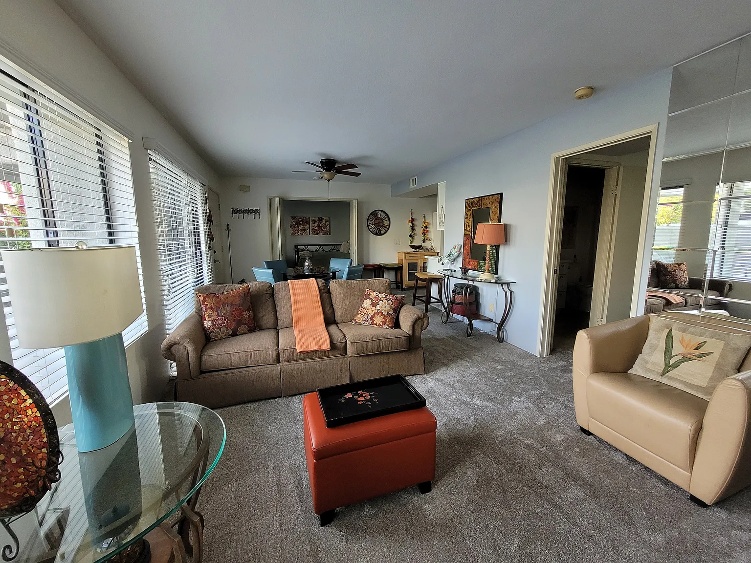 2 bed, 849 sqft, $1,900 — Photo 1