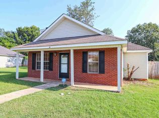 308 Chadwyck Cir, Bonaire, GA 31005