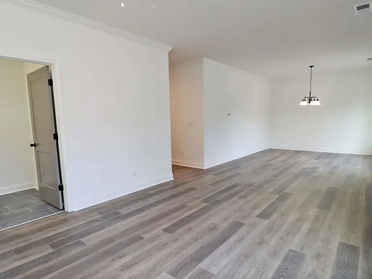 408 S Gregg St #A — Photo 5