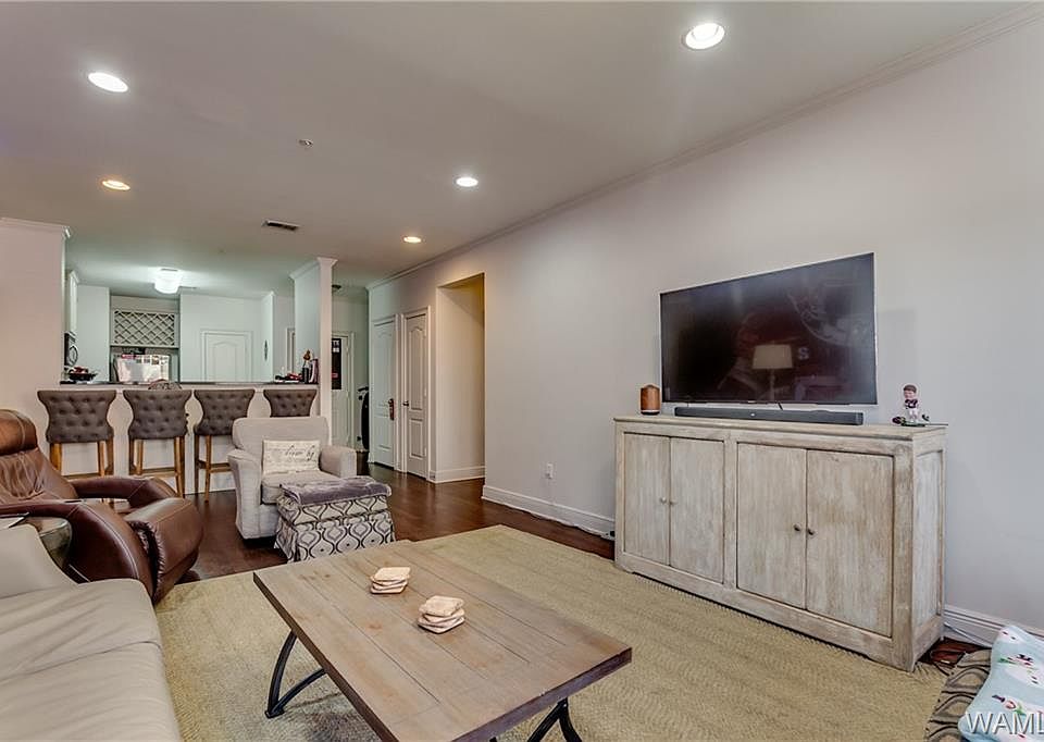 1st image of 700 15th St Unit 2212