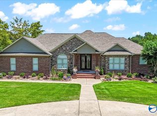 100 Spy Glass Cv, Guntersville, AL 35976